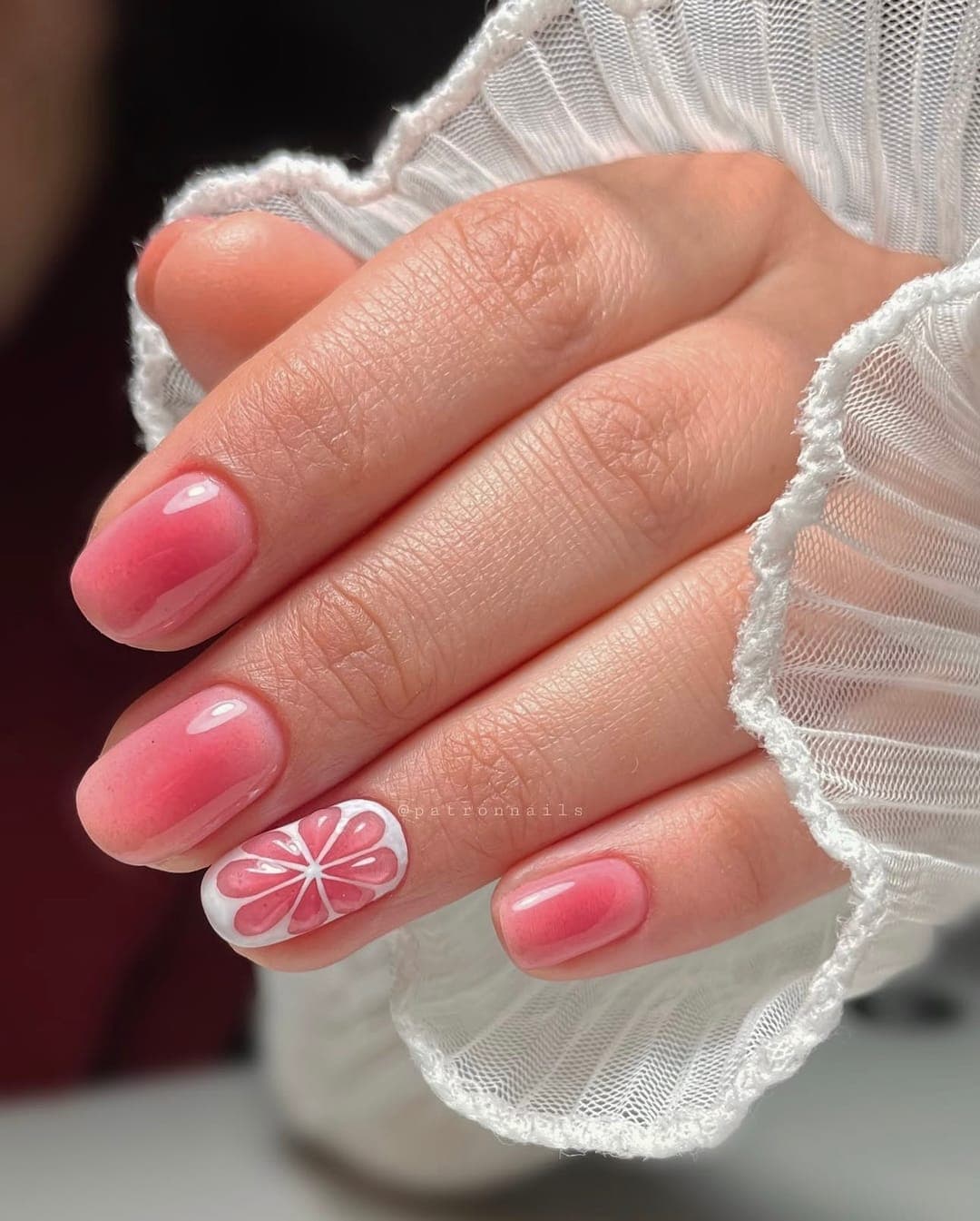 Bulut Nail Room — pembe ombre tırnak tasarımı